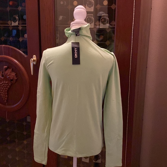 DKNY DonnaKaran Turtle Neck - Picture 3 of 8